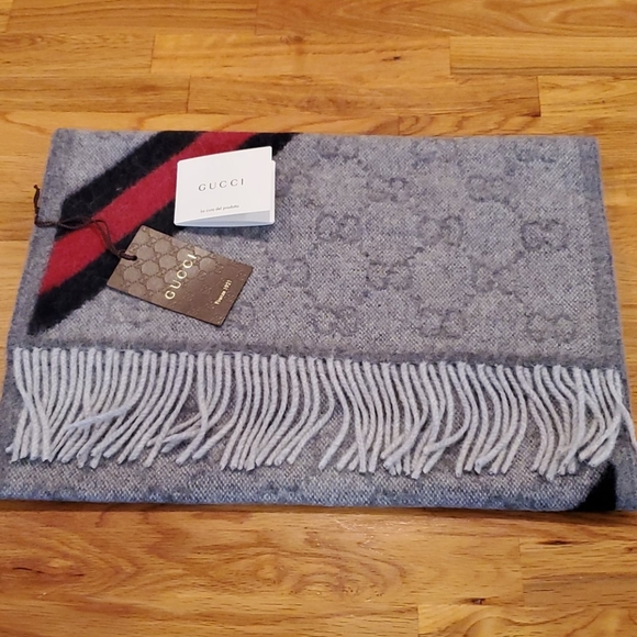 Gucci Scarf - Picture 1 of 5